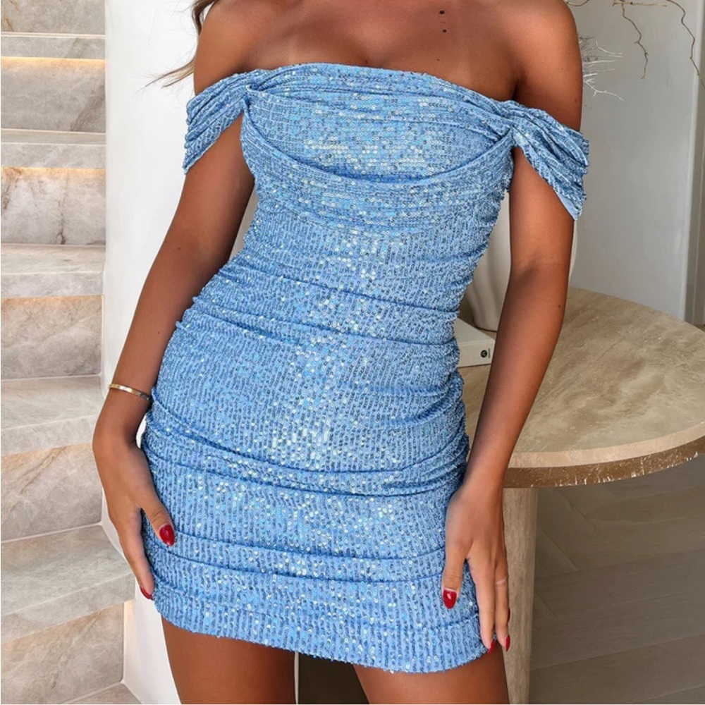 Homecoming dress blue sequins 2024